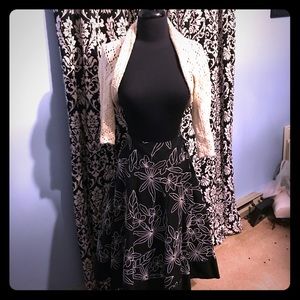 White House Black Market detailed Skirt And Shrug